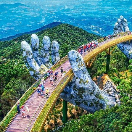 22 https://media.tacdn.com/media/attractions-splice-spp-674x446/09/f2/1d/22.jpg