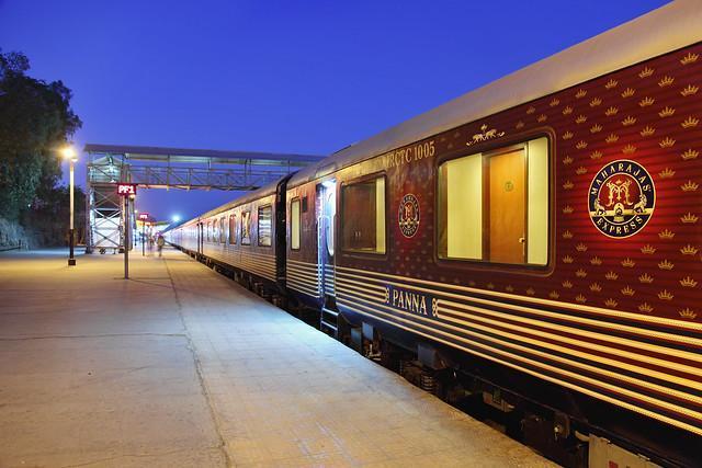https://www.indianluxurytrains.com/wp-content/uploads/2011/11/Maharajas-Express-Train-1.jpg https://www.indianluxurytrains.com/wp-content/uploads/2011/11/Maharajas-Express-Train-1.jpg
